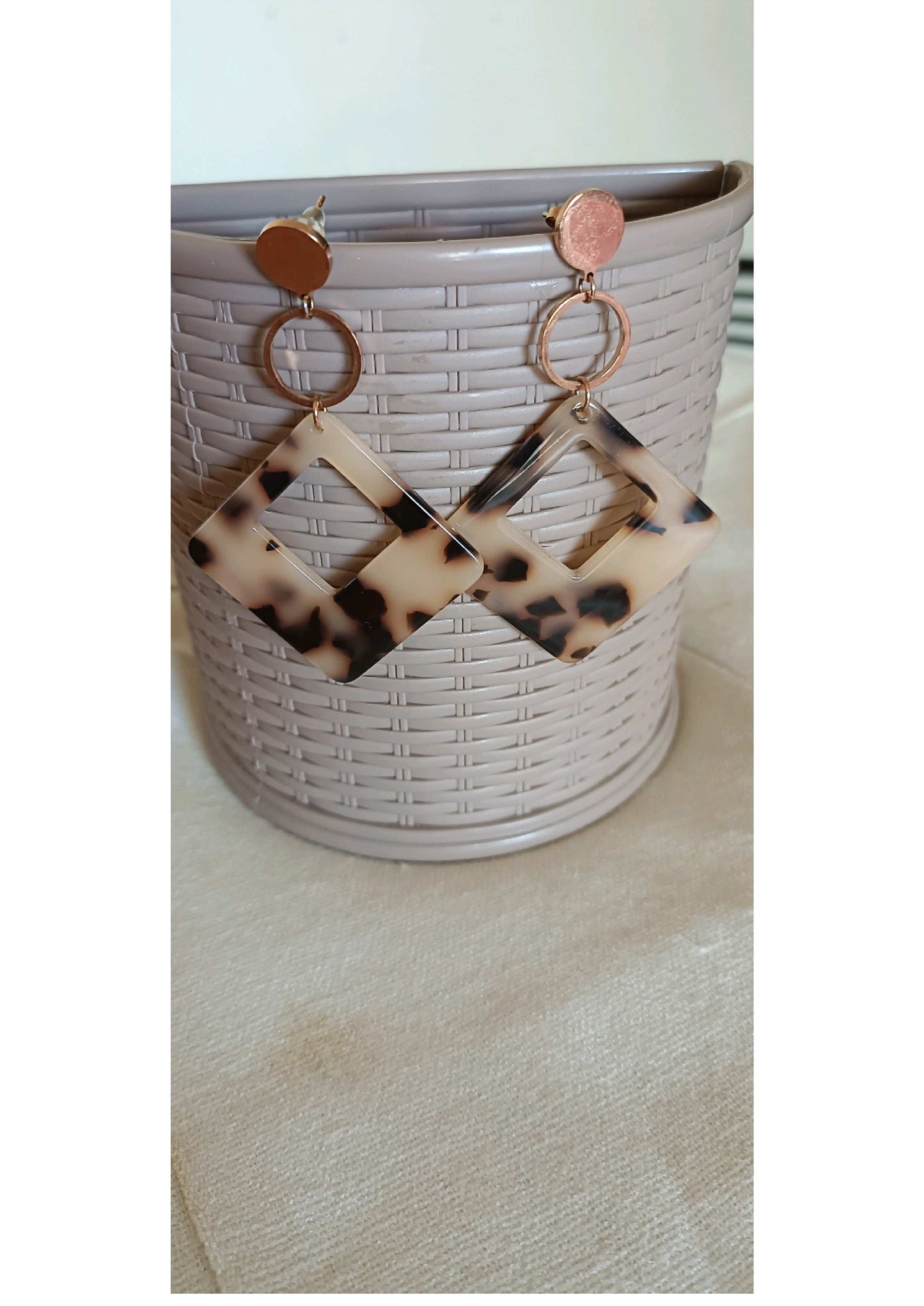 TIGER PRINT DANGLER EARRINGS