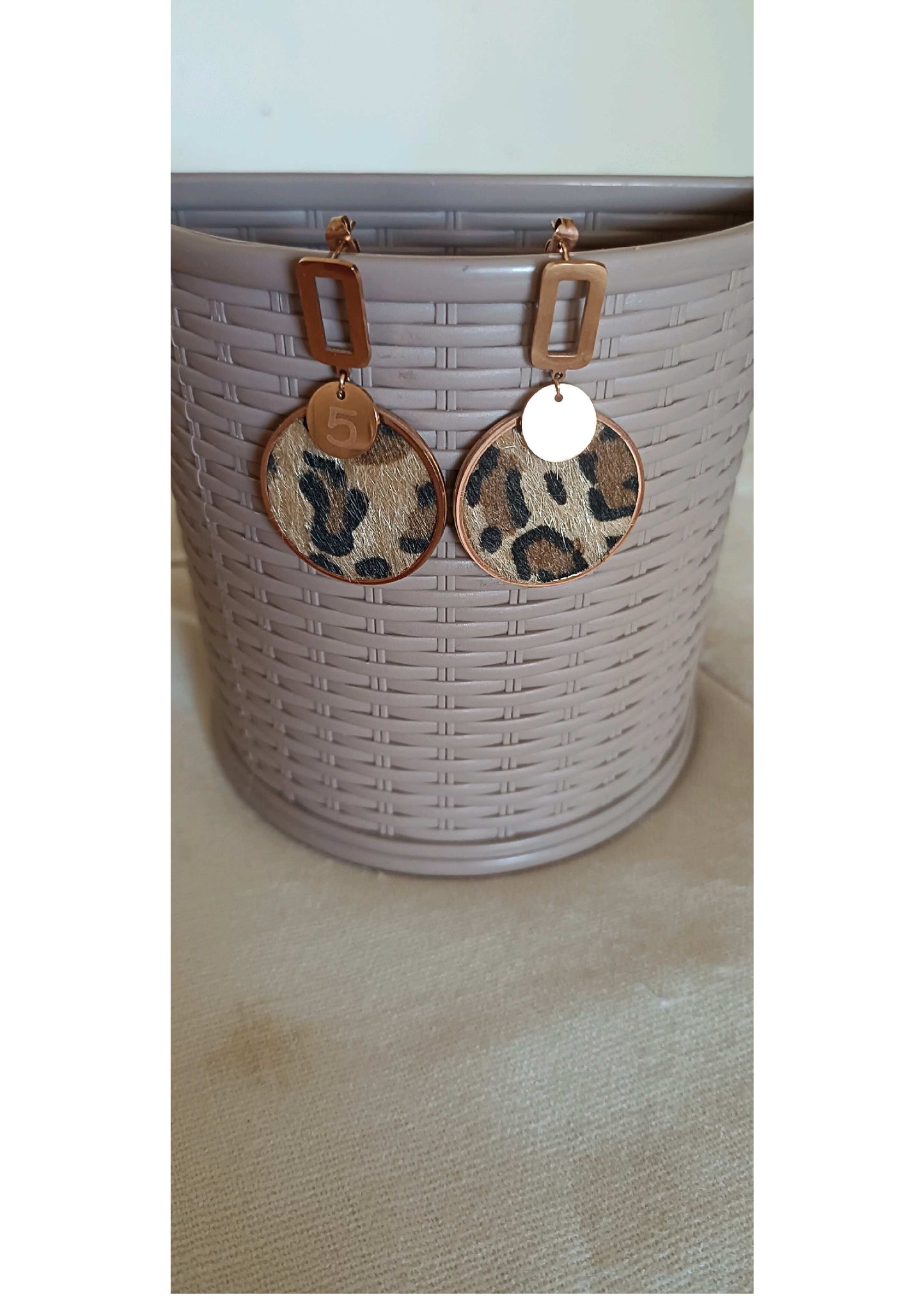 TIGER PRINT DANGLER EARRINGS