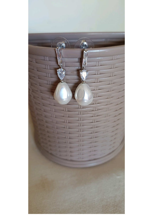 PEARL AMERICAN DIAMOND DANGLER EARRINGS